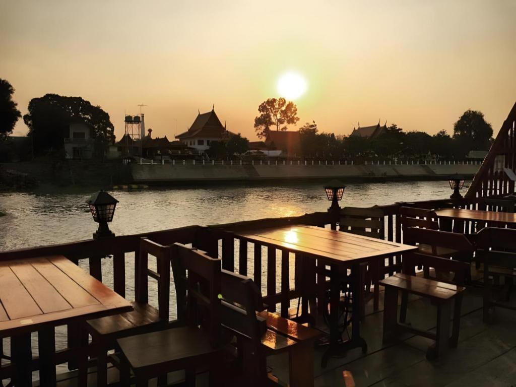 Jidapa Resort Пра Након Си Аютая Екстериор снимка