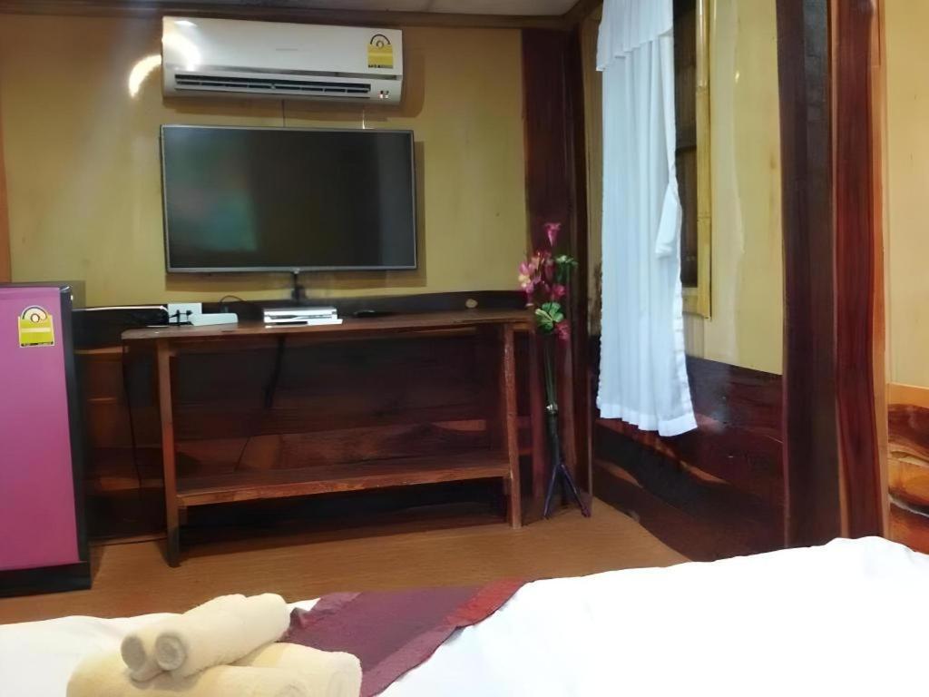 Jidapa Resort Пра Након Си Аютая Екстериор снимка