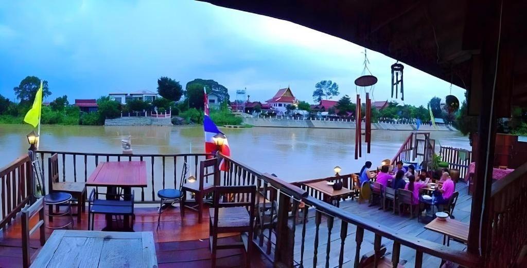 Jidapa Resort Пра Након Си Аютая Екстериор снимка